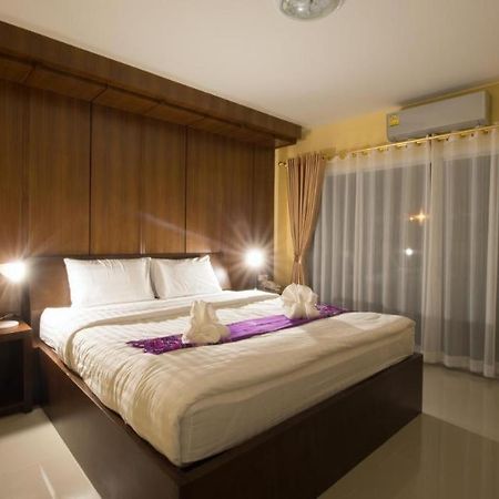 Bees Smile Hotel Chiang Rai Bagian luar foto