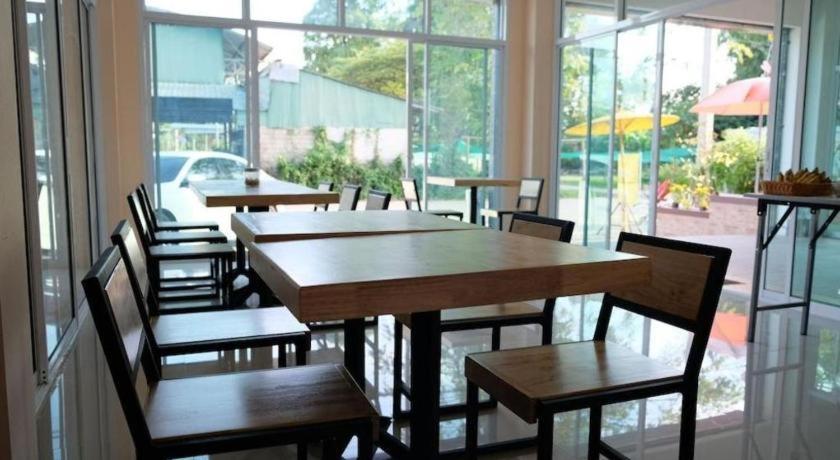 Bees Smile Hotel Chiang Rai Bagian luar foto