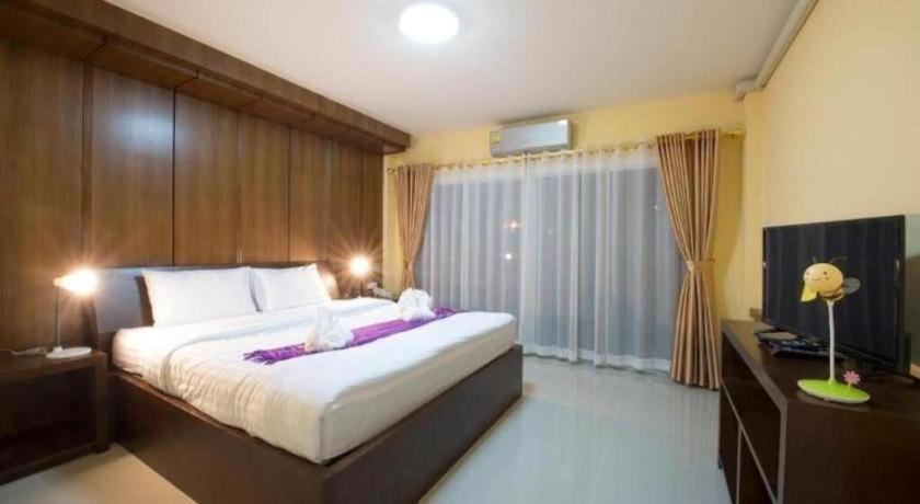 Bees Smile Hotel Chiang Rai Bagian luar foto