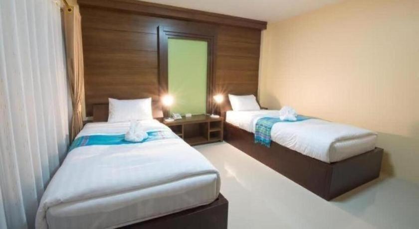 Bees Smile Hotel Chiang Rai Bagian luar foto