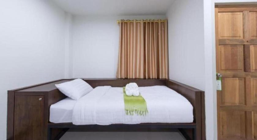 Bees Smile Hotel Chiang Rai Bagian luar foto